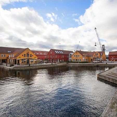 Kongensgate, Koselig Liten Leilighet, 5 Min Unna Sentrum Kristiansand Buitenkant foto